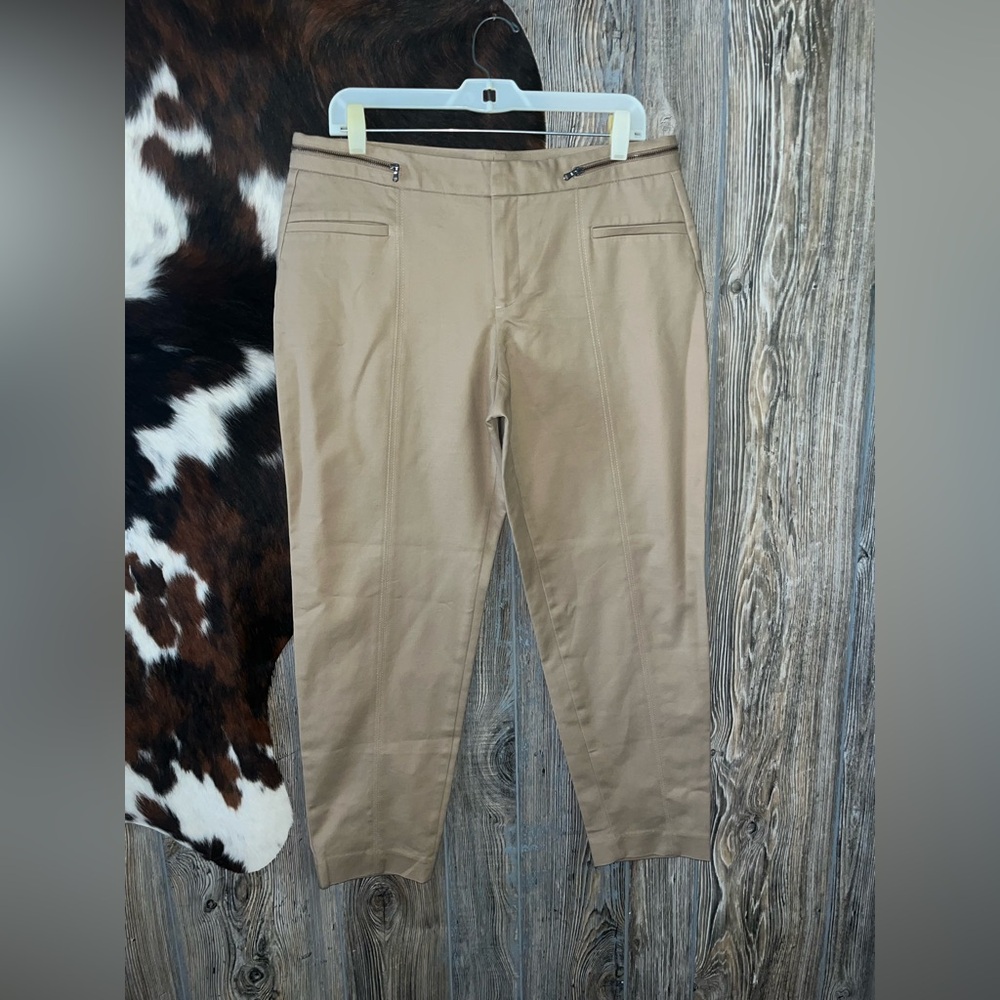 Dkny size 12 women’s khaki pants nwot with zipper detail along the top